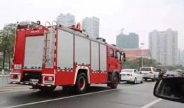 杭州消防车爆料视频曝光,揭秘火灾现场惊险瞬间