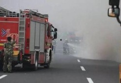 延安高架爆料视频,现场视频曝光，紧急应对全纪录