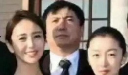 吃瓜三人娱乐圈,吃瓜三人组揭秘娱乐圈幕后风云